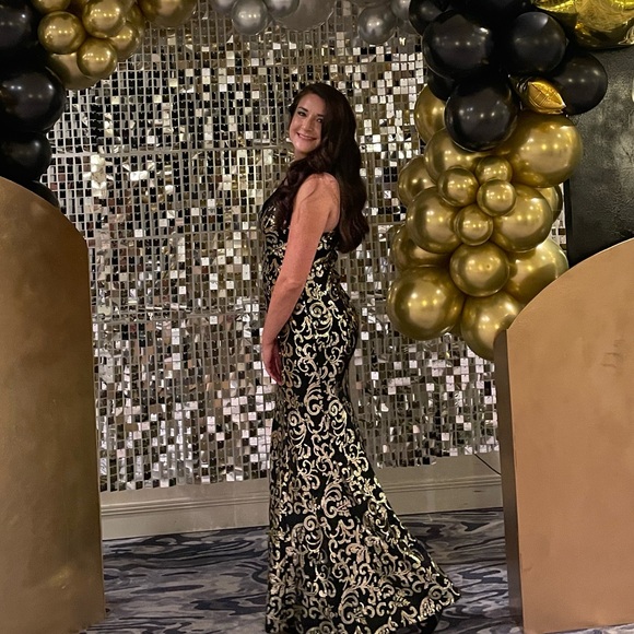 Black and Gold Sequin Formal Dress - Picture 2 of 8
